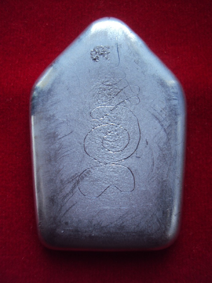 3. ขุนแผนตะกั่วครูหล่อ พระครูน้อย วัดชัยมงคล สุพรรณฯ