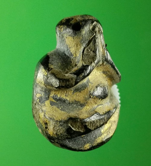 พระปิดตาโพธิ์แกะ ฝังตะกรุด