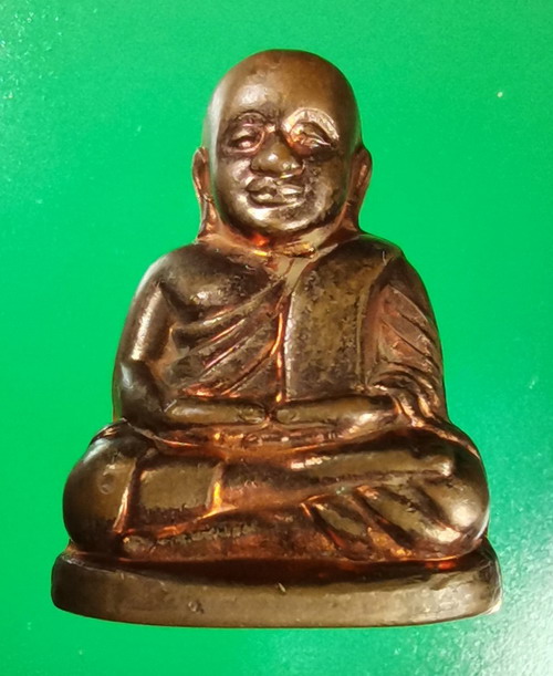 รูปหล่อหลวงพ่อเงิน เนื้อทองแดง รุ่นกองทุน 53 พิมพ์หน้ายิ้ม  เลข 5799