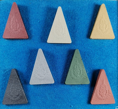 พระสมเด็จนางพญา สก. ชุดเนื้อผง 7 สี เฉลิมพระชนมพรรษา 6 รอบ สมเด็จพระนางเจ้าสิริกิติ์ พระบรมราชินนีนา