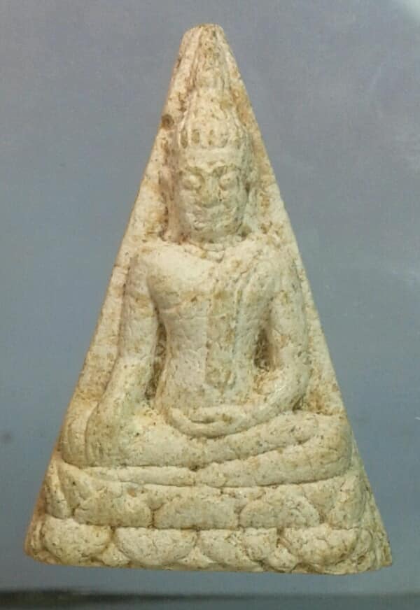 พระนางพญาเนื้อผงวัดกะบกคู่ ปี16 หลวงปู่ทิมวัดระหารไร่ปลุกเสก