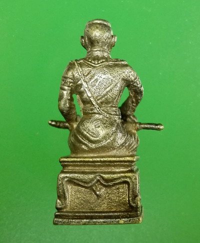 รูปหล่อสมเด็จพระะนเรศวร สร้างอนุสาวรีย์ ม.นเรศวร เนื้อเงิน ปี 2536 