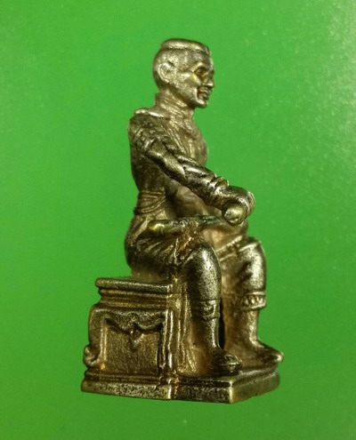 รูปหล่อสมเด็จพระะนเรศวร สร้างอนุสาวรีย์ ม.นเรศวร เนื้อเงิน ปี 2536 