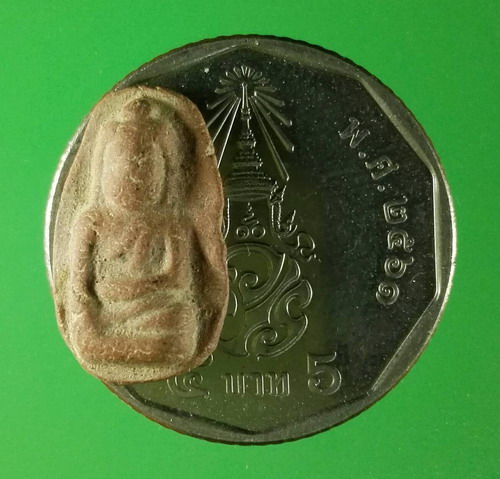 พระร่วงนั่ง กรุจระเข้ร้อง สุโขทัย