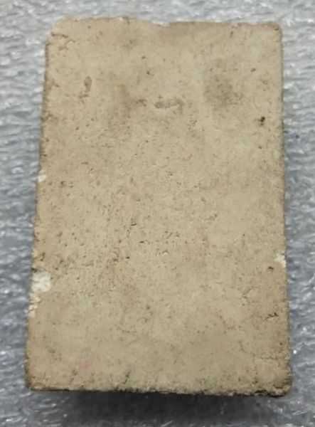 พระสมเด็จพิมพ์จัมโบ้ฝังตระกรุด2ดอกหลวงปู่นาค วัดระฆังนิยมครับ