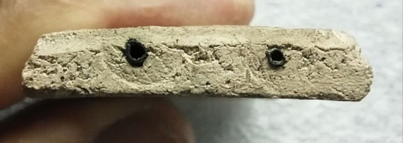 พระสมเด็จพิมพ์จัมโบ้ฝังตระกรุด2ดอกหลวงปู่นาค วัดระฆังนิยมครับ