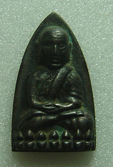  พิทักษ์แผ่นดิน หลวงปู่ทวด เตารีดใหญ่ เนื้อเมฆพัตร์ ,อ.ทอง วัดสำเภาเชย สร้างเพียง 1999 องค์เท่านั้น