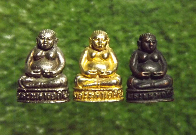 พระสังกัจจาย์ รุ่นแรก หลวงพ่อวิริยังค์ วัดธรรมมงคล กรุงเทพ