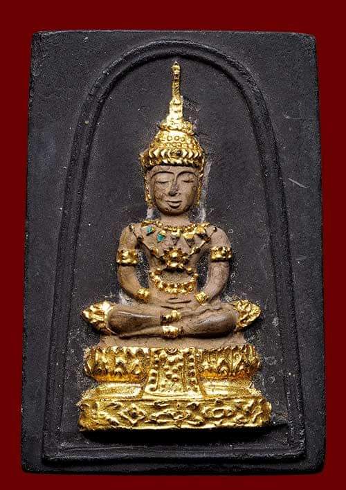 ถูกสุด สะดุดใจ...พระแก้วมรกตหลังยันต์ดวงเจ้าคุณนรฯ วัดเทพศิรินทร์ กทม. ปี 2513 พิมพ์ใหญ่ เนื้อผง สวย