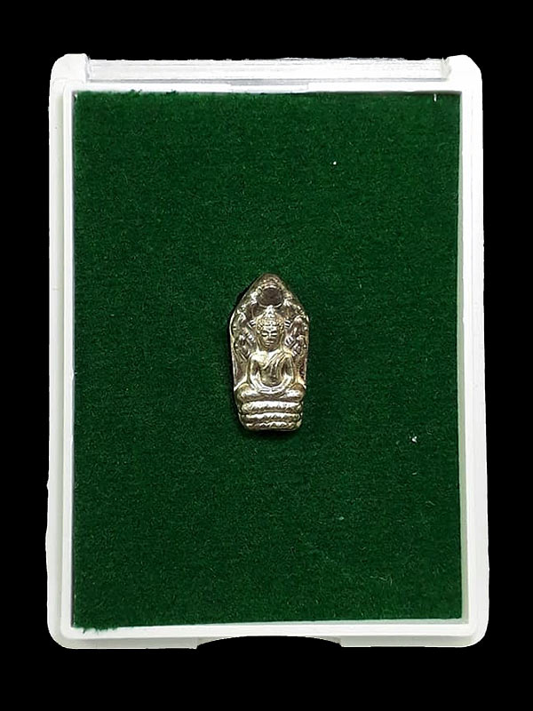 พระปรกใบมะขาม รุ่นเศรษฐีใหญ่ หลวงพ่อจรัญ วัดอัมพวัน จ.สิงห์บุรี ปี2554 