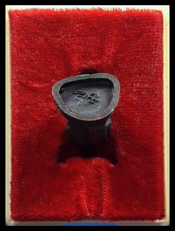 รูปหล่อสมเด็จพระพุฒาจารย์โต รุ่นสร้างกุฏิชินบัญชร วัดอินทรวิหาร บางขุนพรหม กรุงเทพฯ ปี45 เนื้อนวโลหะ