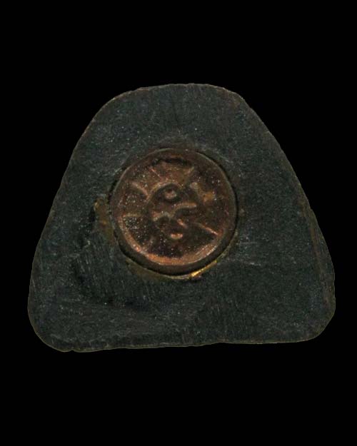 รูปหล่อ บรรจุเกศา หลวงพ่อหงัด วัดบางช้างเหนือ เนื้อทองแดงรมดำ ปี 2536 จ.นครปฐม