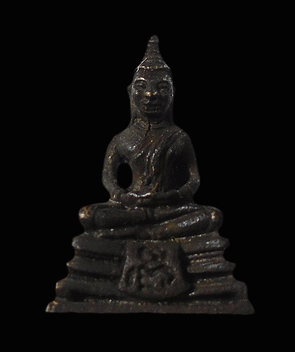 30บาท....รูปหล่อหลวงพ่อโสธร พิมพ์เล็ก...670