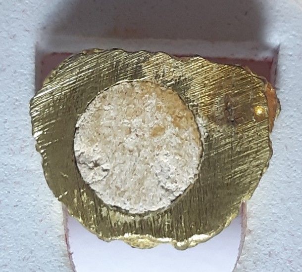 รูปหล่อฐานปูปลา เนื้อทองเหลืองอุดผงพราย งานกฐิน ปี 2551 หลวงพ่อสาคร วัดหนองกรับ 