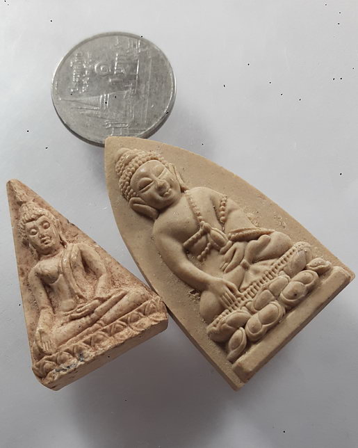 " พระผง หลวงปู่คำพันธ์ โฆษปัญโญ วัดธาตุมหาชัย จ.นครพนม ทีเดียว 2 องค์ครับ สวยๆ "