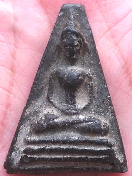 พระอู่ทองออกศึก วัดพระศรีฯมหาธาตุ สุพรรณบุรี ปี2510 หลังเจดีย์ลึก เนื้อดำ