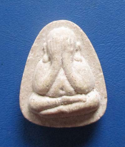 พระปิดตาปลดหนี้  หลวงพ่อพัฒน์   วัดเกาะแก้ว  จ.สระบุรี