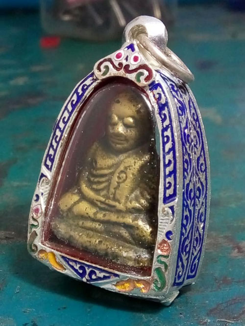 หลวงพ่อเงิน ฟ้าคำรณ 