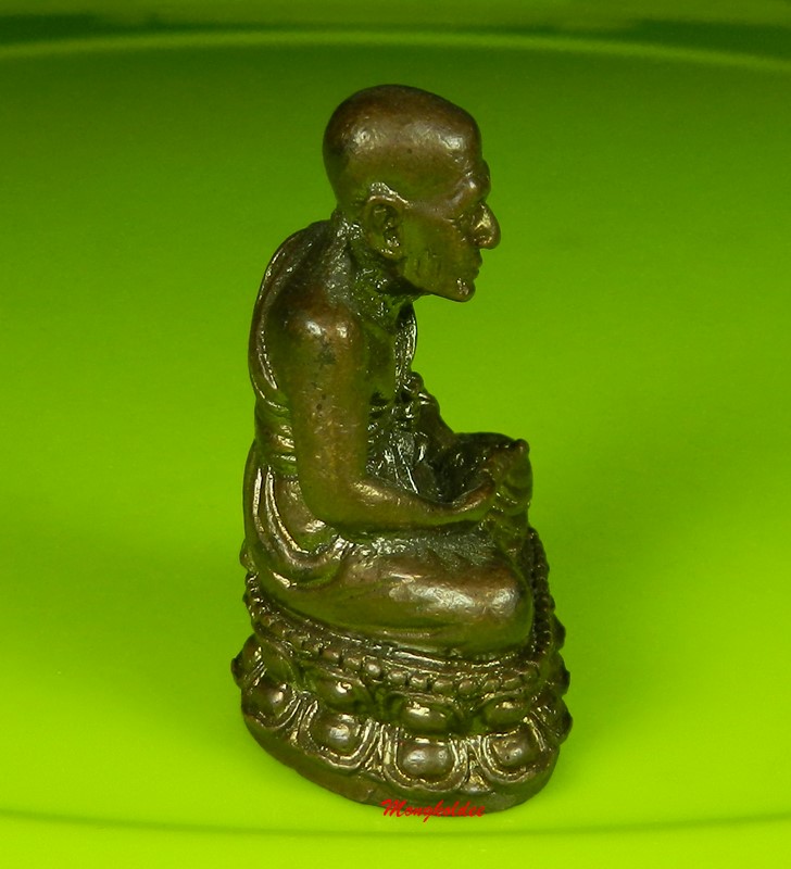 รูปหล่อหลวงพ่อทวด รุ่นกฐิน 53 พระอาจารย์อุทัย วัดวิหารสูง สา ยเขาอ้อ จ.พัทลุง