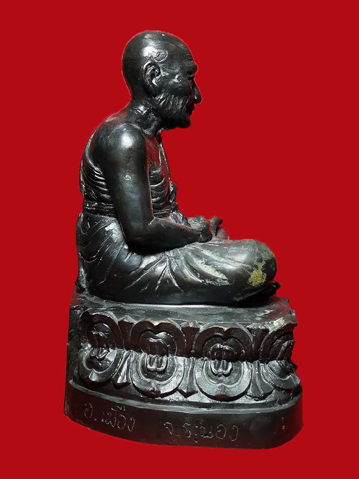 พระบูชาหลวงปู่ทวด วัดบางนอน จ.ระนอง รุ่นเศรษฐี 9 ชั้น ปี 2534 หมายเลข 63 หน้าตัก 5 นิ้ว