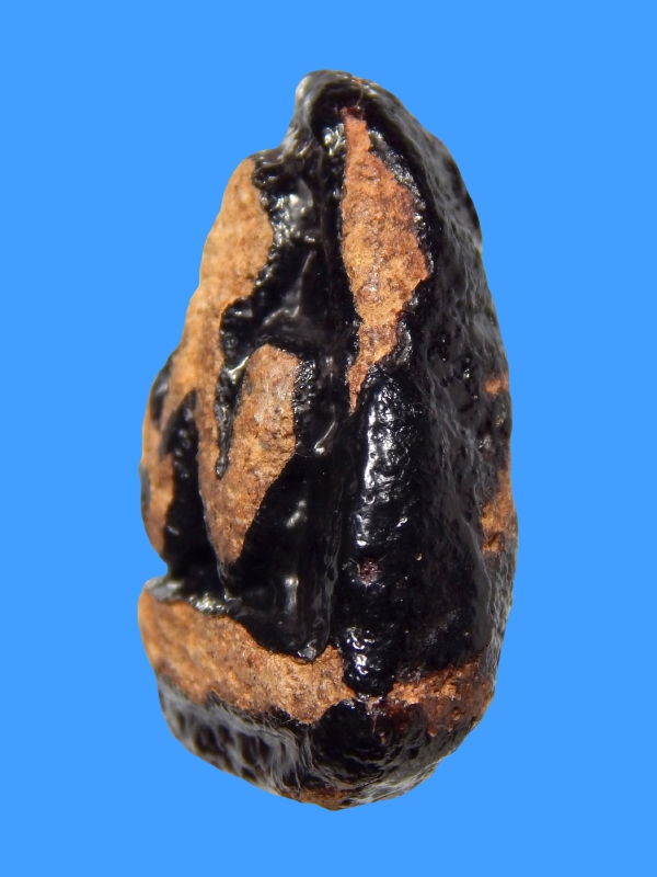 พระปิดตา หลวงปู่ยิ้ม วัดหนองบัว พิมพ์ต้อ (พิมพ์แข้งหมอน) No.07 เนื้อผงพุทธคุณ จุ่มรัก