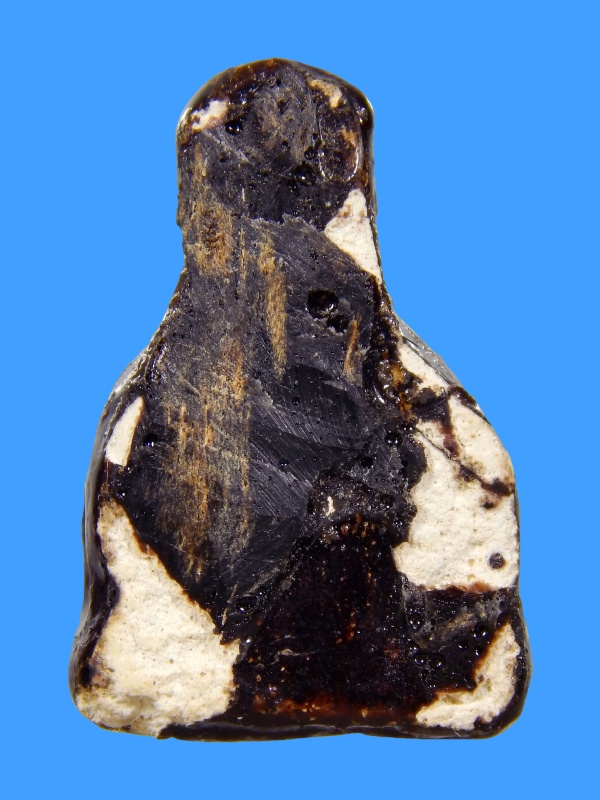 หลวงปู่เหรียญ วัดศรีอุปลาราม(หนองบัว) ปี 2497 พิมพ์พระปิดตา เส้นด้ายเล็ก จุ่มรัก