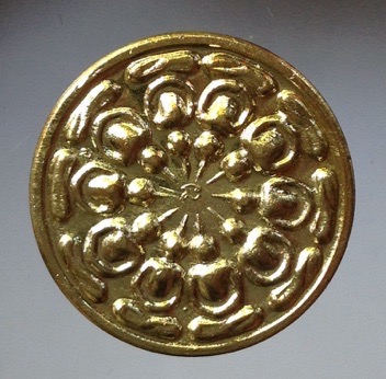 พระงบน้ำอ้อย หลวงปู่นาม วัดน้อยชมภู่ จ.สุพรรณบุรี เนื้อทองเหลือง กล่องเดิม