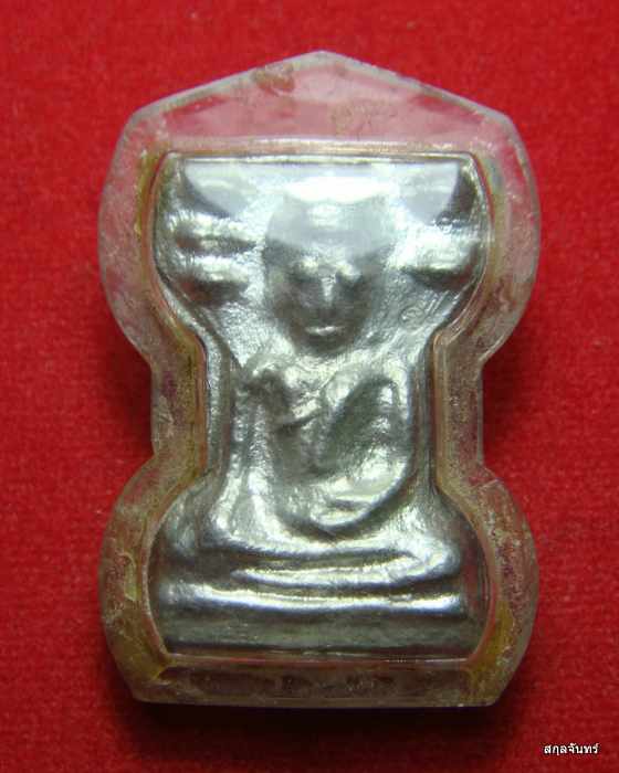 พระมเหศวร ตอกโค๊ต เนื้อชินเงิน สภาพสวย ปรอทงาม เลี่ยมเดิมๆครับ