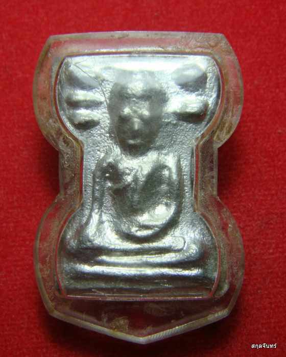 พระมเหศวร ตอกโค๊ต เนื้อชินเงิน สภาพสวย ปรอทงาม เลี่ยมเดิมๆครับ