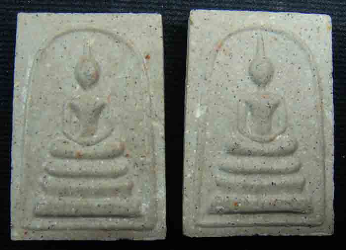 *2 องค์**สมเด็จฯผงพรายกุมาร หลังยันต์ห้า