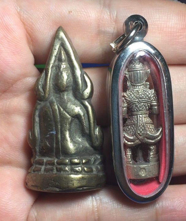 พระพุทธชินราช + ท้าวเวสสุวรรณ