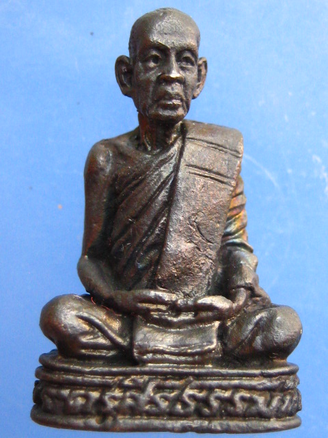 รูปหล่อ พระครูสิริธรรมทัต วัดหลักชัย จ.อยุธยา ปี2539