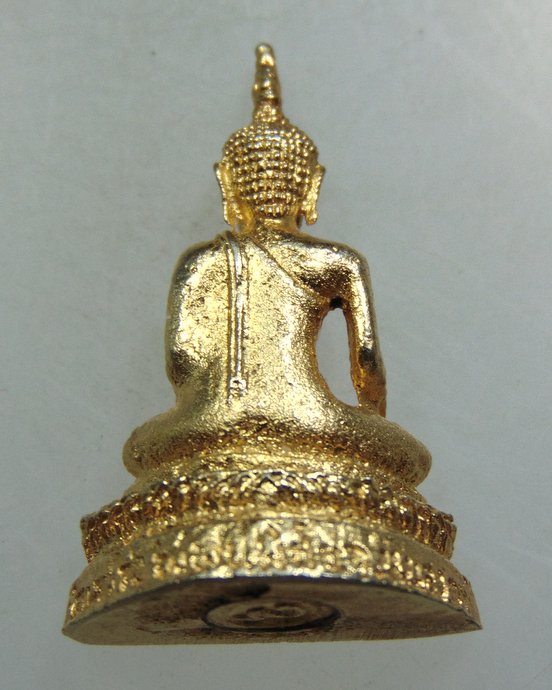 ๒๐ รูปหล่อหลวงพ่อพระสุก
