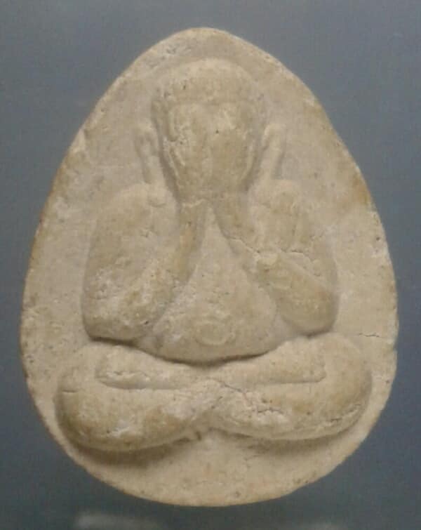 พระปิดตาหลังเรียบ   ไม่ทราบวัด เคาะเดียวครับ