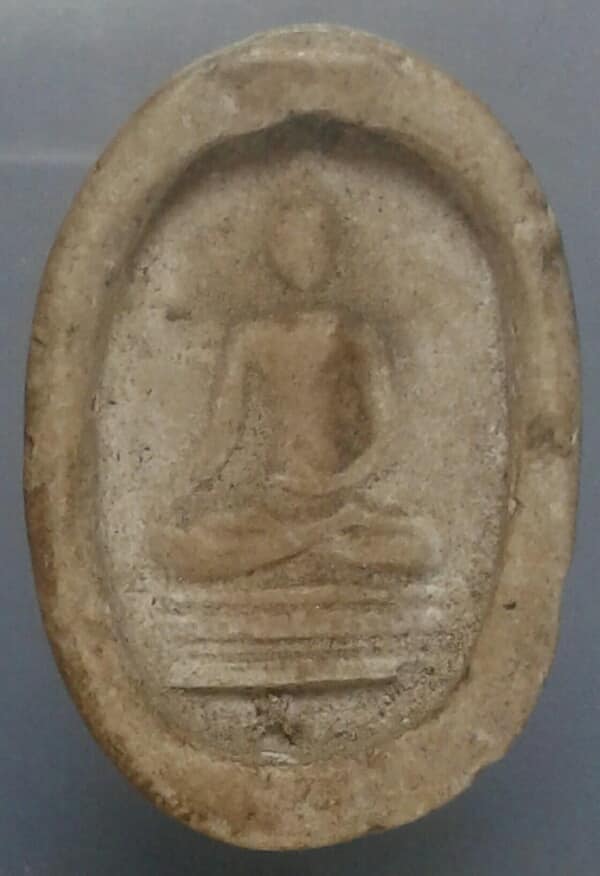 พระเนื้อผง ไม่ทราบที่ เคาะเดียวครับ