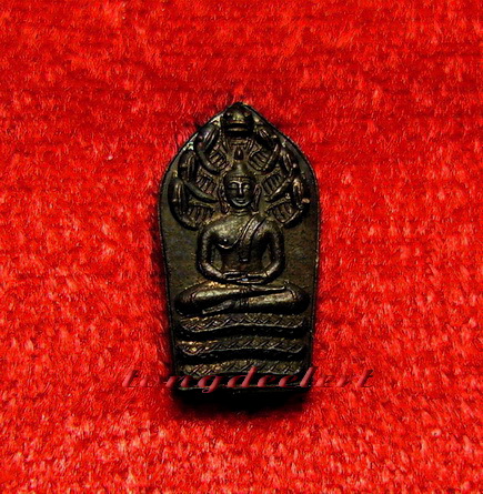 พระปรกใบมะขามโฆสปัญโญ หลวงปู่คำพันธ์ วัดธาตุมหาชัย จ.นครพนม สวยมากพร้อมกล่องเดิมค่ะ