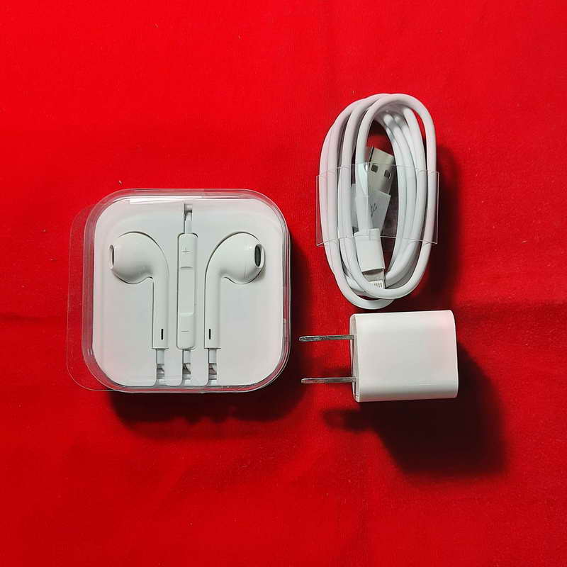 iPhone 6 Plus 128GB สภาพแบต 90% ชุดชาร์จ หูฟังของแท้ 6990 โทร.0819627789