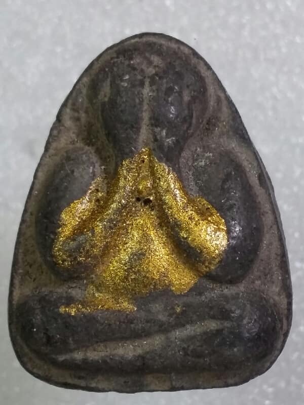 พระปิดตาหลังแบบ ไม่ทราบวัด 