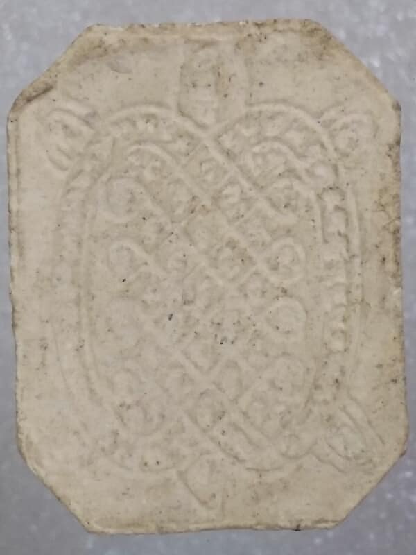 พระผงหลวงปู่หลิวหลังเต่า ยุคหลัง เคาะเดียวครับ 