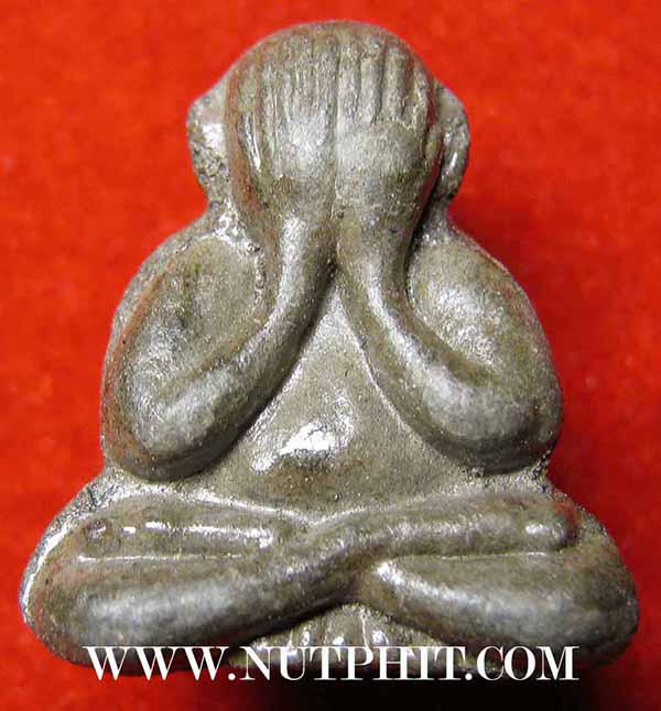 แพ็คคู่สององค์*พระปิดตา เนื้อดินเก้าบัง หลังเรียบ  สภาพสวยสมบูรณ์*10