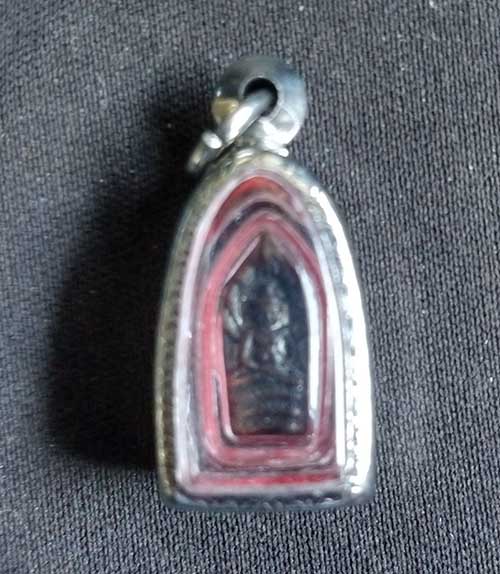 พระปรกใบมะขาม ราชาอุตตโม หลวงปู่สิม พศ 2518 เนื้อทองแดงรมดำ