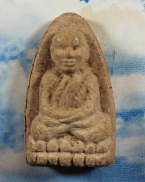 หลวงปู่ทวดเนื้อขาว หลวงปู่ออ่นสา วัดประชาชุมพลพัฒนาราม จ.อุดรธานี