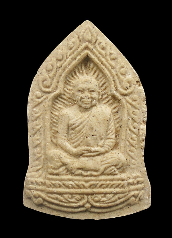 30บาท....พระผง หลวงพ่อสมชาย วัดเขาสุกิม จันทบุรี ปี 37 สมทบทุนสร้าง รพ. ...212