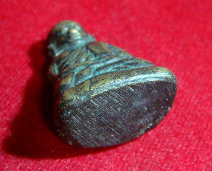 รูปหล่อหลวงพ่อเงินรุ่นปืนแตก ปี2528 วัดคงคาราม หล่อในพิธี