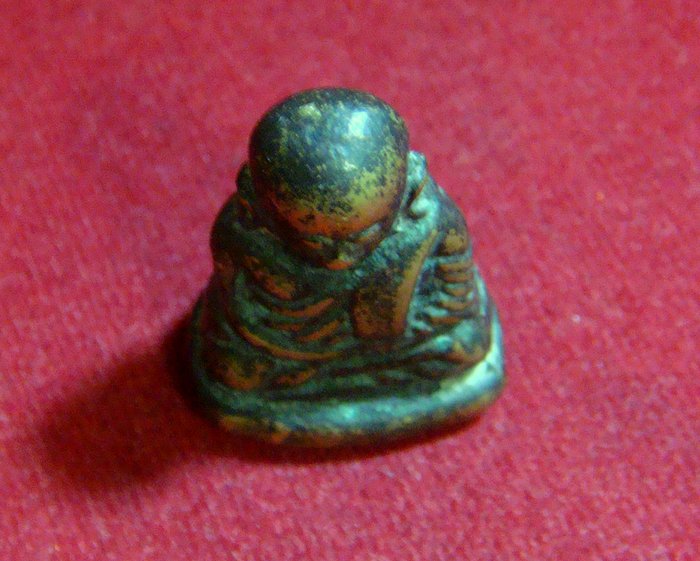 รูปหล่อหลวงพ่อเงินรุ่นปืนแตก ปี2528 วัดคงคาราม หล่อในพิธี