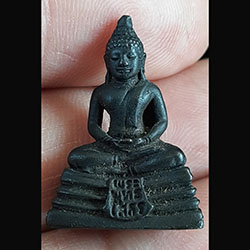 พระรูปหลวงพ่อโสธร