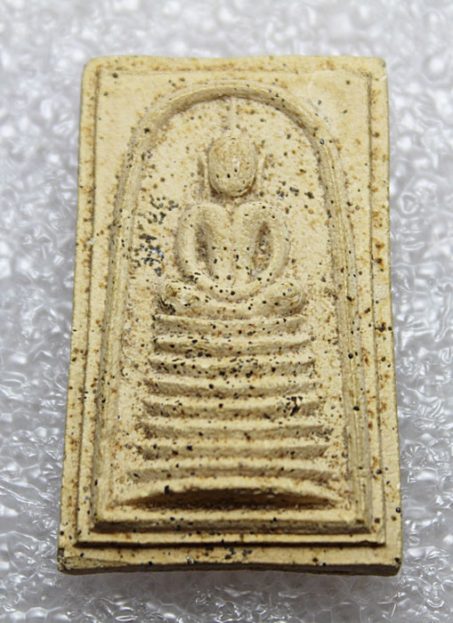 พระสมเด็จ หลวงปู่จันทร์ วัดศรีเทพ พิมพ์ 9 ชั้น  สภาพสวยๆ ปี 2500  ราคาเคาะเดียว (2)