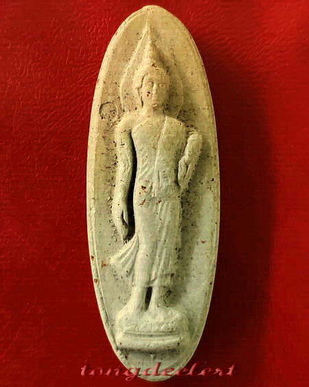 พระลีลา 25 พุทธศตวรรษ เนื้อดิน สีทูโทน สวยมากค่ะ