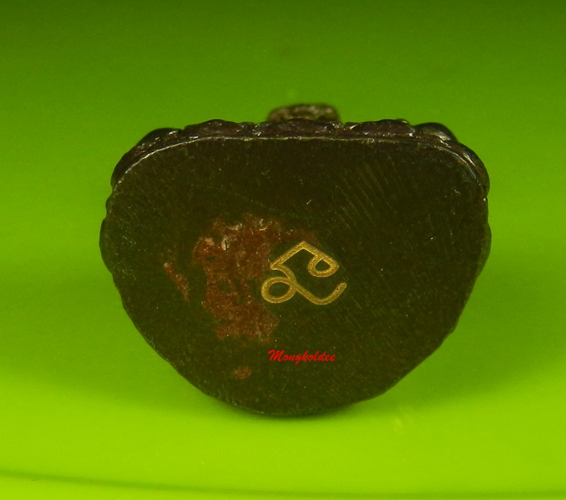 รูปหล่อหลวงพ่อทวด รุ่นกฐิน 53 พระอาจารย์อุทัย วัดวิหารสูง สา ยเขาอ้อ จ.พัทลุง