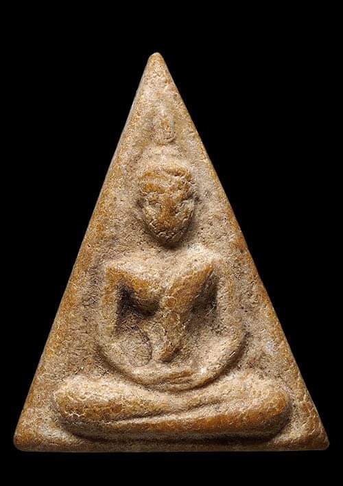 ถูกสุด สะดุดใจ...พระนางพญา วัดพระพุทธบาท จ.สระบุรี ปี 2518 เนื้อผงน้ำมัน พิธีใหญ่ ลพ.กวย/ลป.โต๊ะเสก